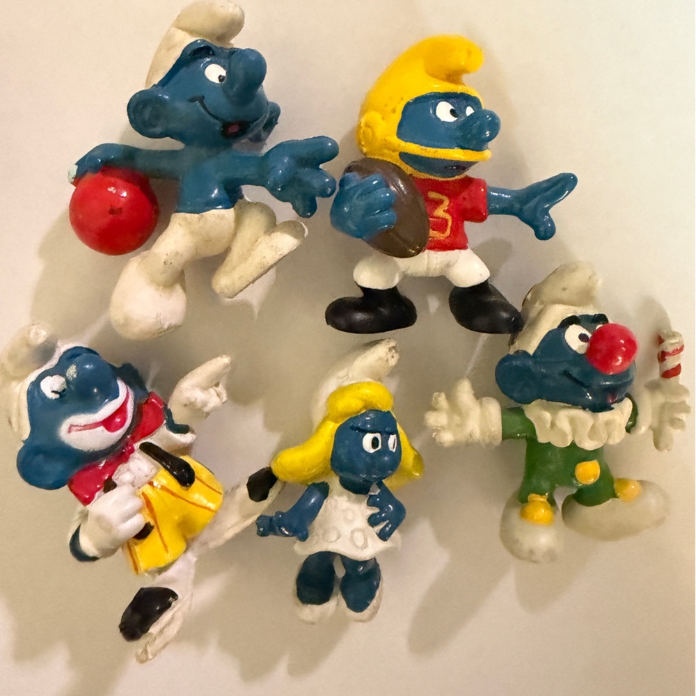 Vintage 1982 Smurfs Figurine Set - lot of 6